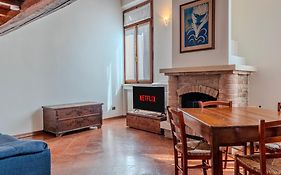 Suite degli Estensi - in centro storico con Jacuzzi